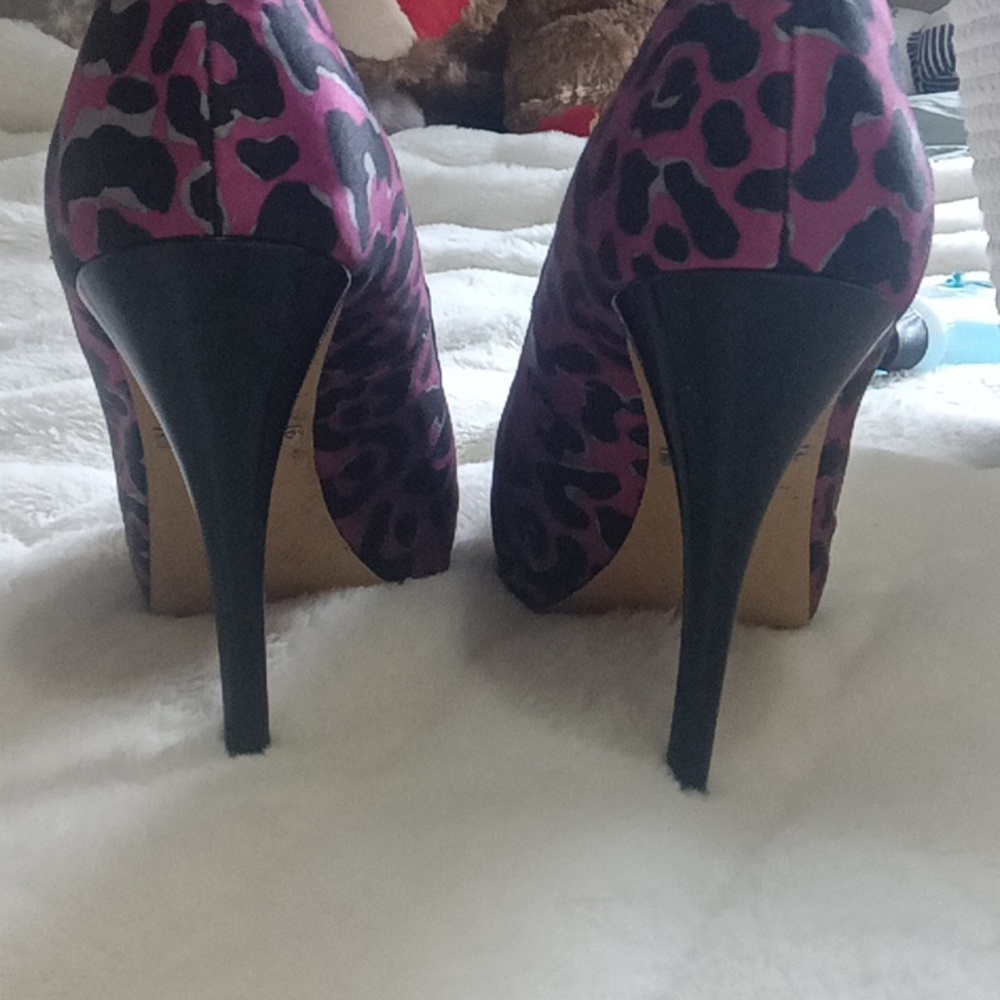 They Were A Gift And They Make Great Clubbing Shoes View 5